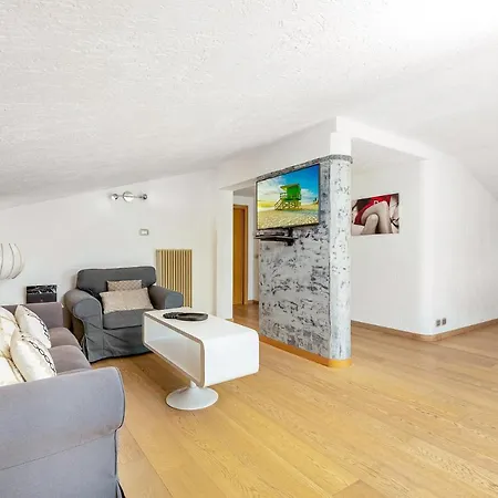 Attico Scirocco Viareggio, Superior Idromassaggio Privato ヴィアレッジョ