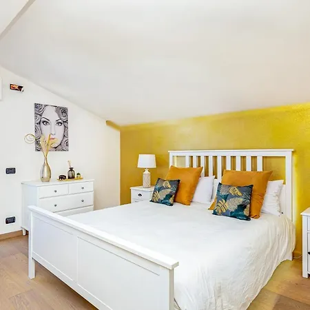 Attico Scirocco Viareggio, Superior Idromassaggio Privato * ヴィアレッジョ